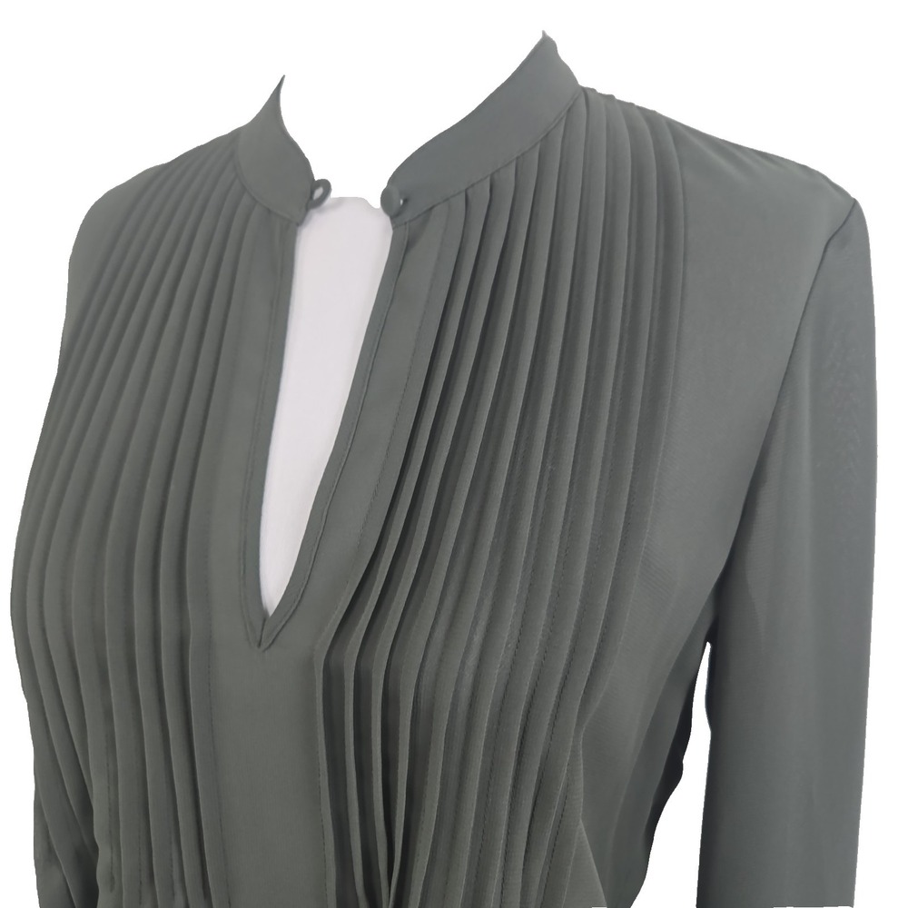 Daisy Fuentes Medium Green Long Sleeve Pintuck Blouse Top (Shell) - Picture 2 of 6